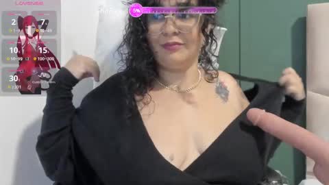 Snapshot of reginavegaa chatting on 02/12/25, 11:51 reginavegaa online show from 02/12/25, 11:51