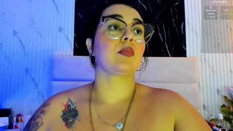 Snapshot of reginavegaa chatting on 10/10/25, 11:42 reginavegaa online show from 10/10/25, 11:42