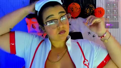 Snapshot of reginavegaa chatting on 10/31/25, 11:44 reginavegaa online show from 10/31/25, 11:44