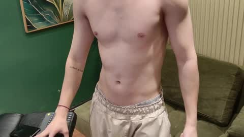 Snapshot of region911 chatting on 03/31/26, 05:35 region911 online show from 03/31/26, 05:35