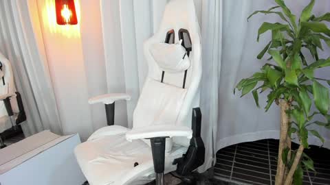  REICHEL  online show from 01/12/25, 05:03