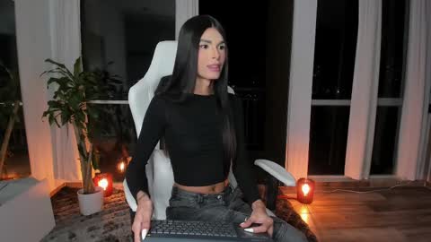  REICHEL  online show from 03/08/25, 02:23