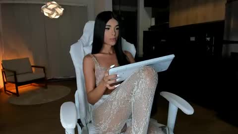  REICHEL  online show from 04/22/26, 02:47