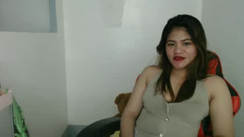 reign2525 online show from 03/10/25, 03:52