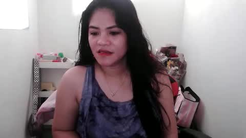 reign2525 online show from 11/26/25, 07:53