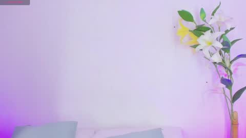 Reika  online show from 04/05/26, 03:47