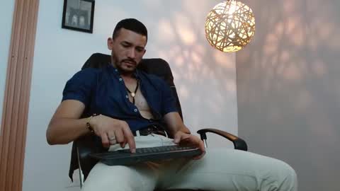   REIKO  online show from 01/11/25, 07:59