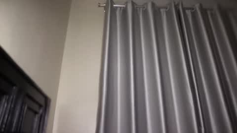 reina77xo online show from 04/10/26, 05:50