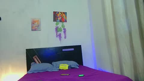 paola online show from 10/28/25, 01:14