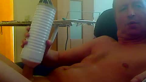 reini7211 online show from 02/09/25, 12:52