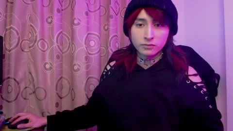 Snapshot of reiv_femboy chatting on 10/07/25, 05:26 reiv_femboy online show from 10/07/25, 05:26