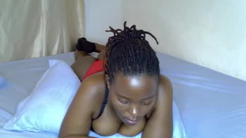 Snapshot of rem010a chatting on 10/12/25, 07:07 rem010a online show from 10/12/25, 07:07