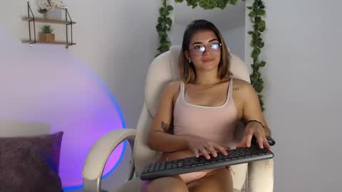 Erika online show from 12/15/24, 06:40