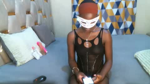 remmyqueen online show from 03/30/26, 10:11