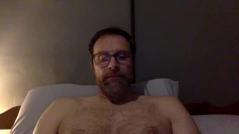 Snapshot of remus1876 chatting on 12/21/25, 01:35 remus1876 online show from 12/21/25, 01:35