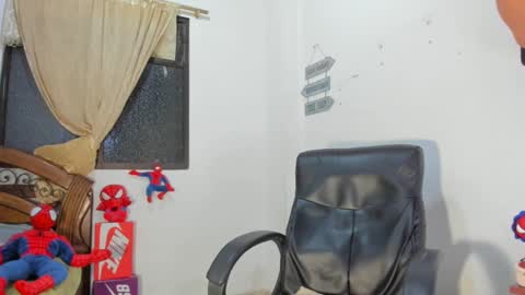 Snapshot of remy_sten chatting on 12/02/24, 11:40 Rmy Steen online show from 12/02/24, 11:40