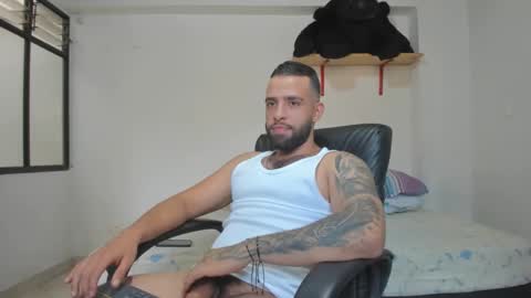 Snapshot of remy_sten chatting on 01/24/25, 09:58 Rmy Steen online show from 01/24/25, 09:58