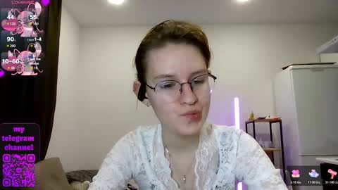 Claire online show from 03/17/26, 06:22