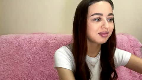 Mila online show from 04/04/26, 03:20