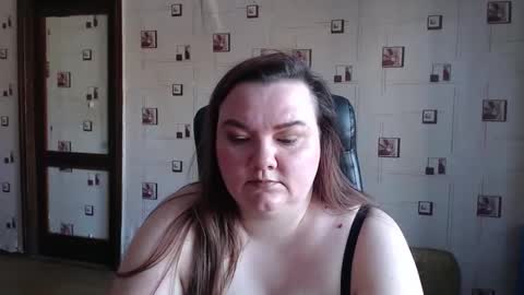 renataoia online show from 02/22/26, 12:36