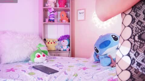 renatha_taylor_ online show from 05/22/26, 03:17