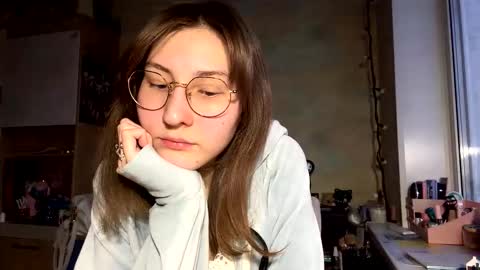 Mia online show from 02/04/26, 01:50