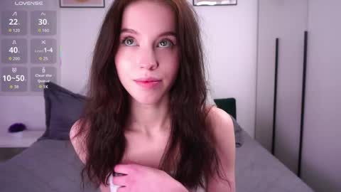 Snapshot of renaythilmony chatting on 04/07/26, 02:39 Naomi online show from 04/07/26, 02:39