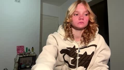 Tiffany online show from 04/09/26, 01:16