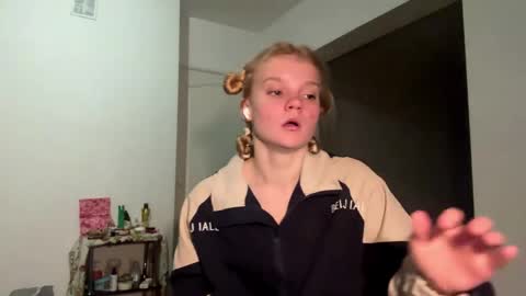 Tiffany online show from 04/10/26, 01:11