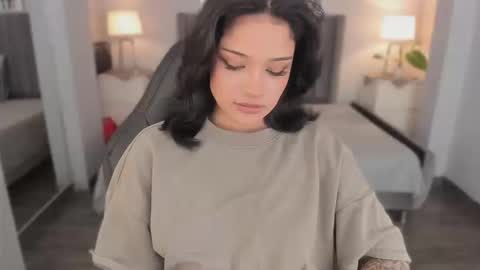 Snapshot of renee_shelby_ chatting on 09/11/25, 09:26 Renee Shelby online show from 09/11/25, 09:26