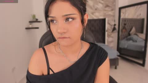 Renee Shelby online show from 04/15/26, 08:42