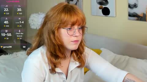 Snapshot of reneefoxy_ chatting on 07/19/26, 12:58 reneefoxy_ online show from 07/19/26, 12:58