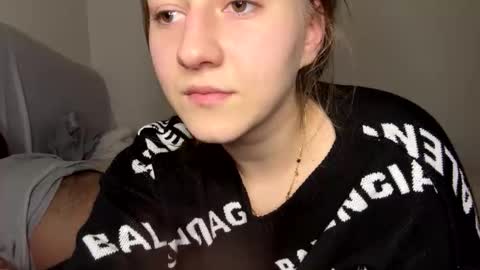 Snapshot of reneeharris chatting on 12/16/25, 10:04 reneeharris online show from 12/16/25, 10:04