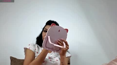 Rena online show from 05/06/26, 03:13