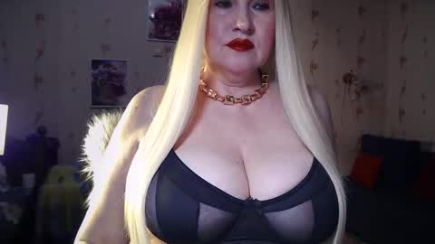 Snapshot of renelce chatting on 09/15/25, 07:03 renelce online show from 09/15/25, 07:03