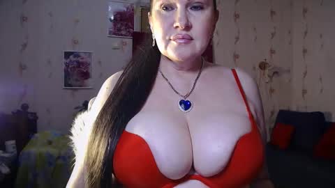 Snapshot of renelce chatting on 09/19/25, 07:03 renelce online show from 09/19/25, 07:03