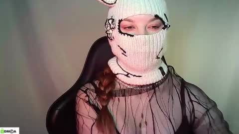 Renesme White Im here from Monday to Friday online show from 05/18/26, 02:07