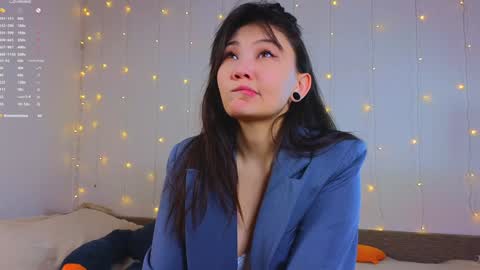 Snapshot of renochka chatting on 12/22/24, 07:11 renochka online show from 12/22/24, 07:11