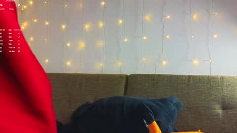 Snapshot of renochka chatting on 12/29/24, 03:03 renochka online show from 12/29/24, 03:03