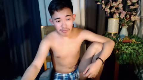 rnezamora online show from 09/12/25, 06:08