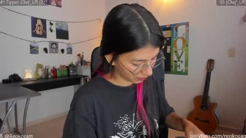 Snapshot of reoko_ chatting on 06/03/26, 08:25 Reoko online show from 06/03/26, 08:25