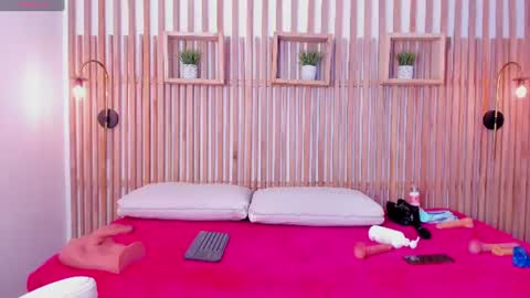 Reshi Hevss online show from 06/26/26, 04:06