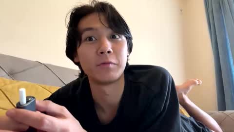 Snapshot of respirra chatting on 11/05/25, 11:21 Aiqo online show from 11/05/25, 11:21