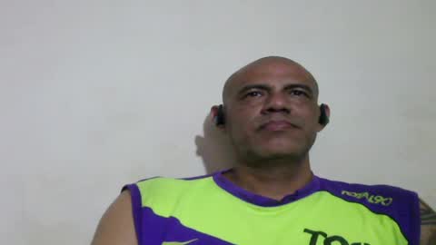 Snapshot of retlam37 chatting on 06/13/26, 06:00 Walter online show from 06/13/26, 06:00