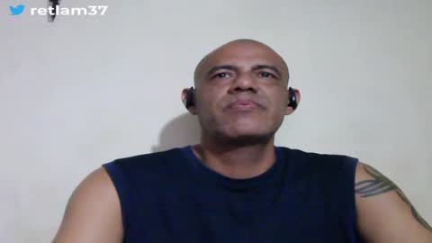 Snapshot of retlam37 chatting on 06/20/26, 04:37 Walter online show from 06/20/26, 04:37