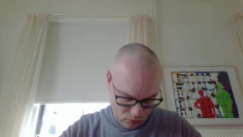 Snapshot of rettie1984 chatting on 02/25/25, 02:44 Attention whore online show from 02/25/25, 02:44