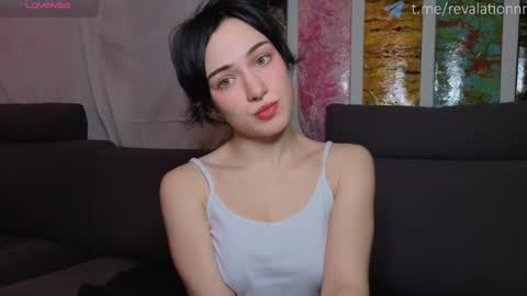 Ewiwi online show from 02/16/26, 12:45