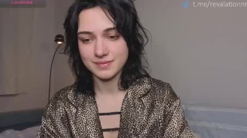 Ewiwi online show from 03/26/26, 04:01