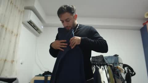 Chris online show from 02/12/25, 10:48