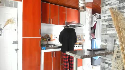 reymasterhot online show from 10/19/25, 01:45